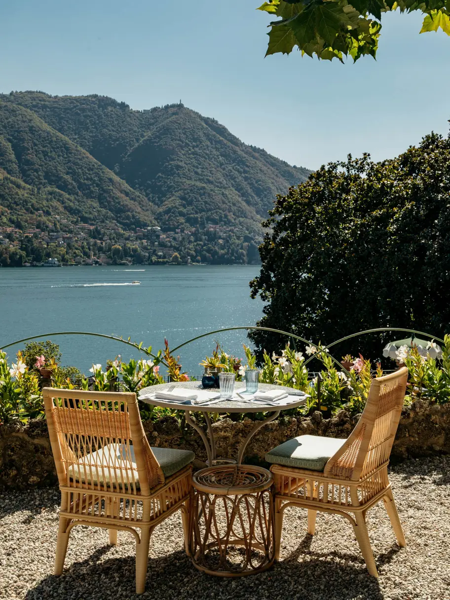 Passalaqua Lake Como Luxury Resort Bar Terrace © Ruben Ortiz