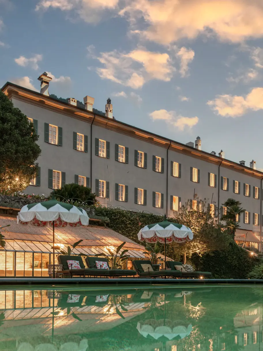 Passalaqua Lake Como Luxury Resort Night Facade And Pool 1 © Giacomo Albo