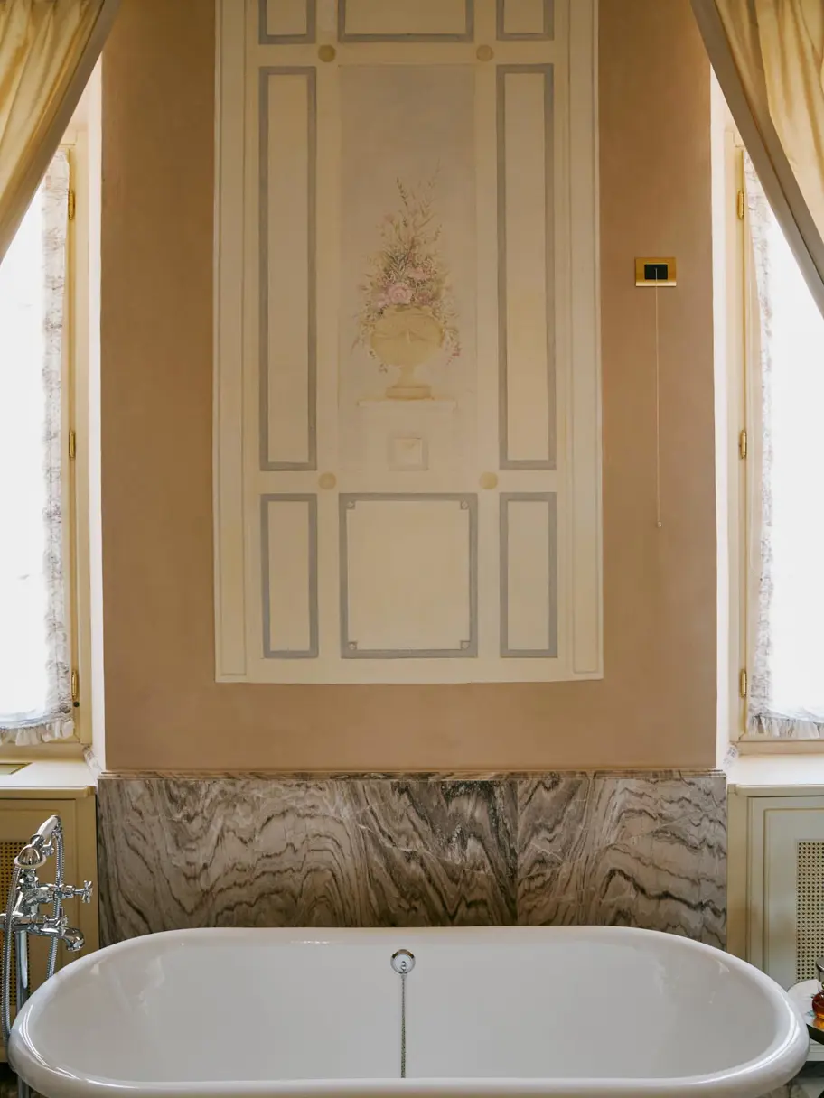14 Junior Suite In The Villa With Lake View Bathroom Detail Stefan Giftthaler
