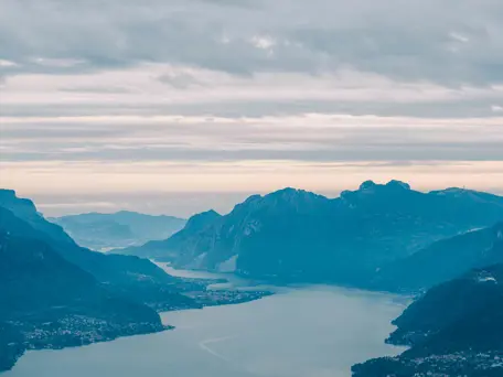 Christie Lo Ht Xqtw2nro Unsplash