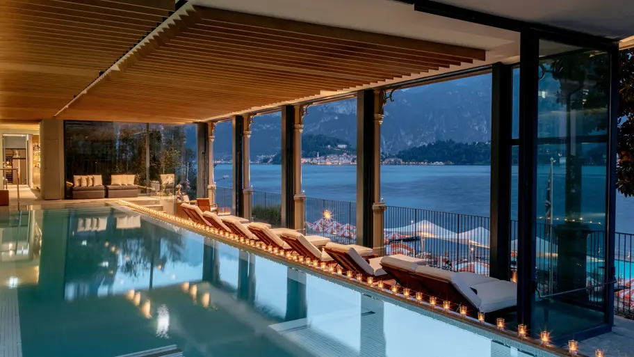 23 Infinity Pool By Night (1)