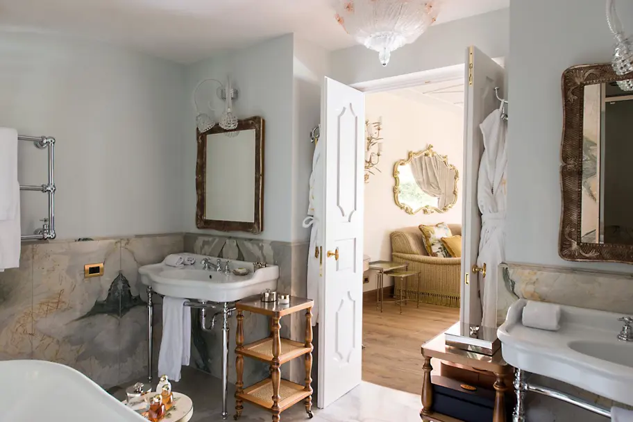 04 Junior Suite Al Lago With Lake View Bathroom Ricky Monti