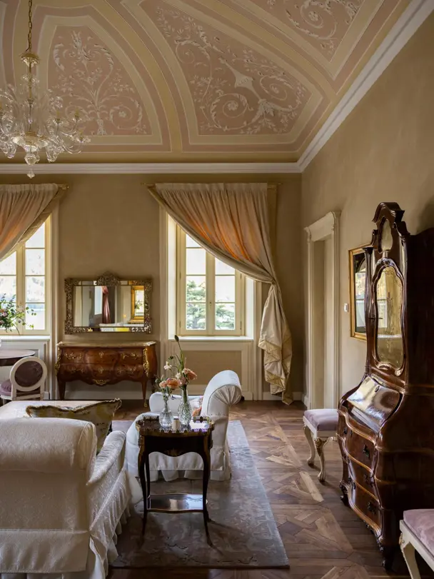 08 Suite Norma In The Villa With Lake View Living Room Enrico Costantini