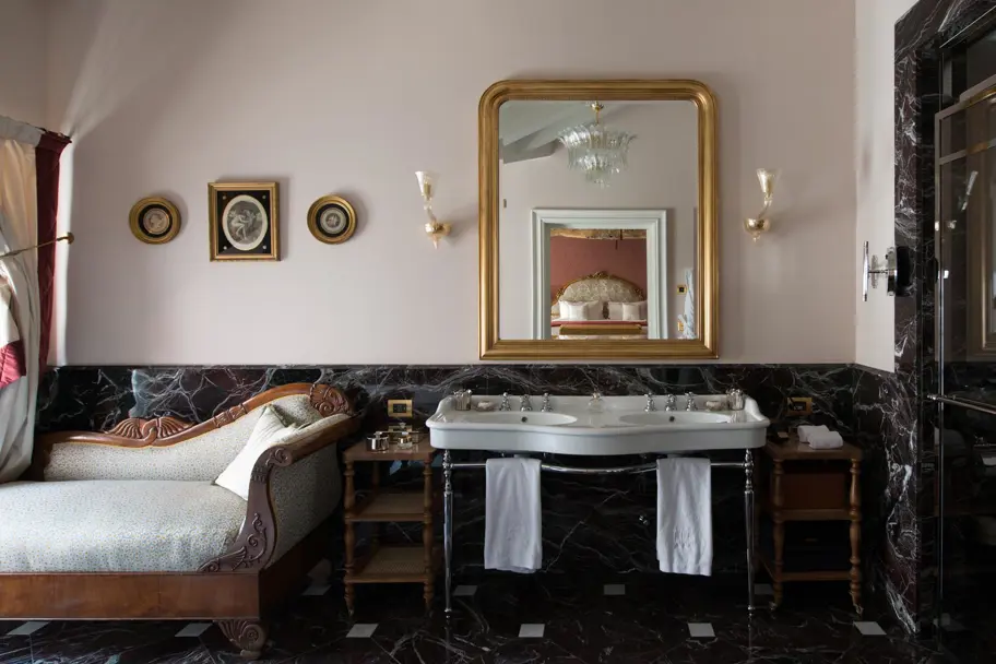12 Grand Room In The Palazz Bathroom Ricky Monti