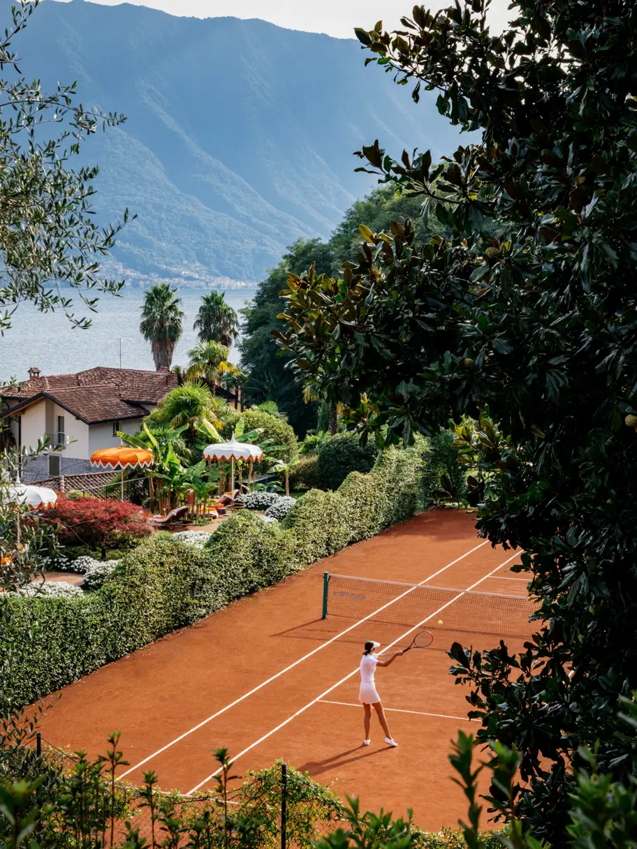 Passalacqua Luxury Hotel Lake Como 3 Tennis Court With A Tennis Player