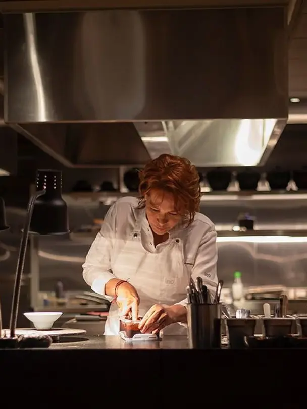 Leonor Espinosa Cooking (1)