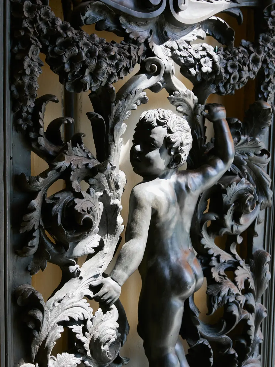 Passalacqua Luxury Hotel Lake Como 00 Entrance Door Detail